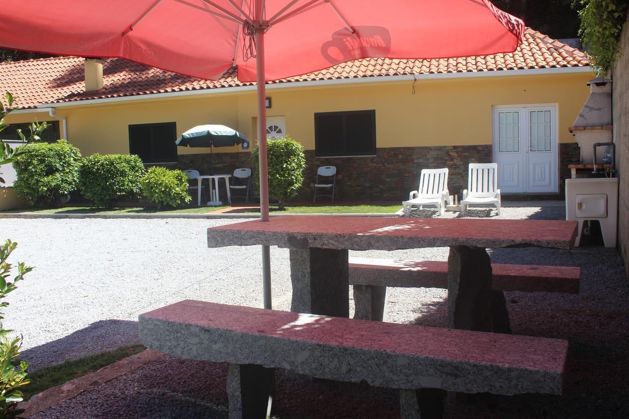 Casinha Dos Cubos Villa Geres Exterior photo